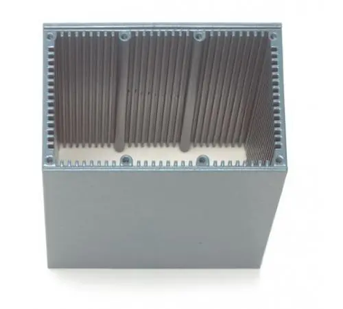 Fluke Pomona 3743 Shielded Box, Size H (4.13" X 2.68" X 6.16") Unfinished, With Covers (Item No. 1929937) 1