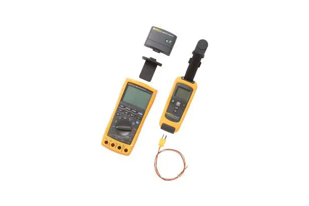 Fluke 789/T3000fc Processmeter™ And Temperature Kit W/Fluke Connect (Item No. 4489241) 1