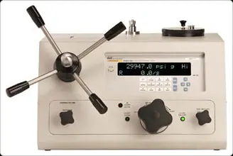 Fluke 6531, 6532 E-Dwt Electronic Deadweight Tester Kits 1