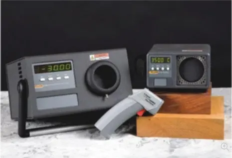 Fluke 9132/9133 Portable Infrared Calibrator 1
