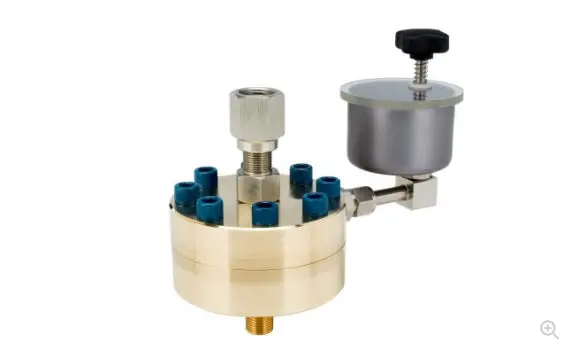 Fluke Calibration P5521 And P5522 Liquid-To-Liquid Separators (Item No. 4185715, 4185726) 1