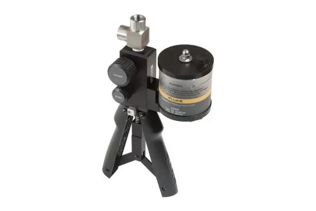 Fluke Fluke-700Htp-2 Hydraulic Test Pump, 10,000 Psi/690 Bar (Item No. 4096855) 1