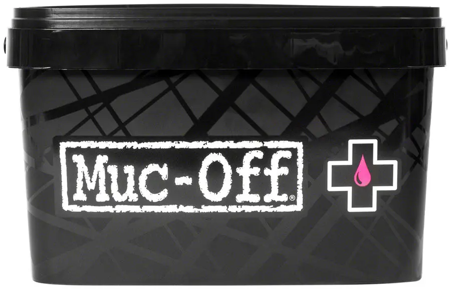 Muc-Off 8 In 1 Cleaning Kit 2