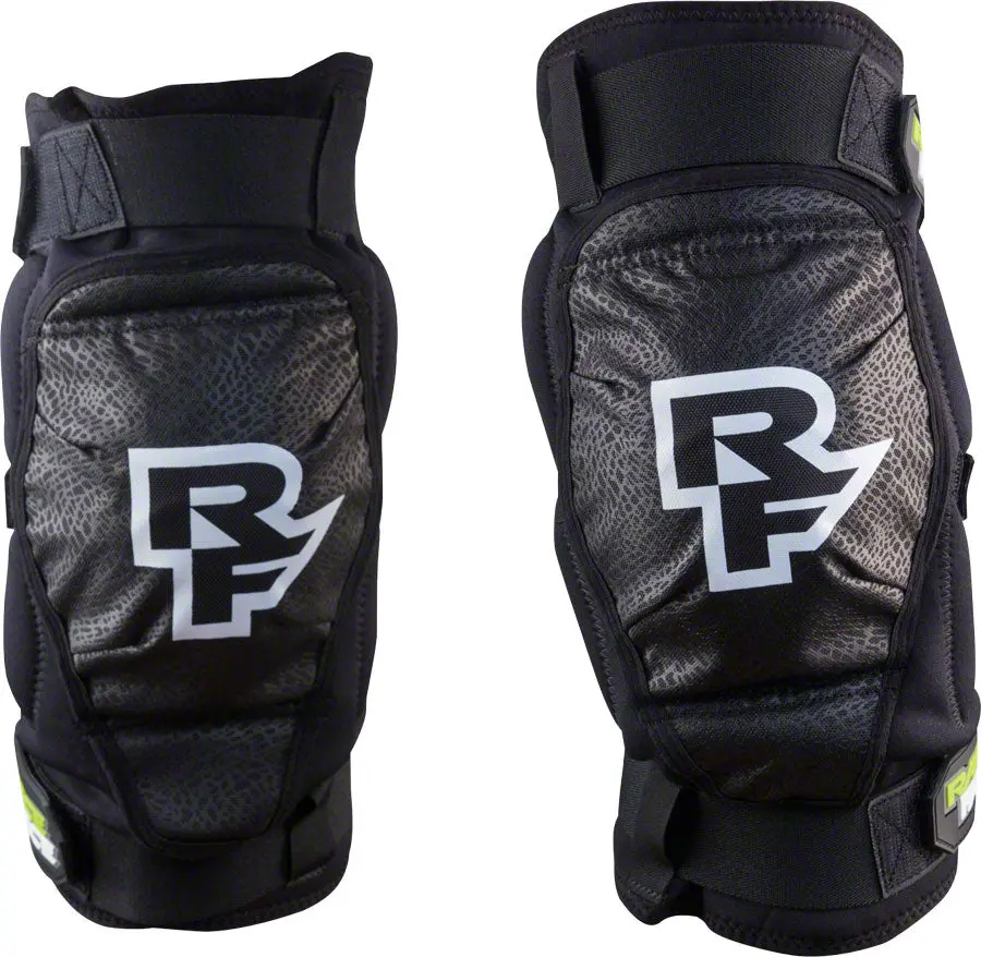 Raceface Khyber Knee Pads 1