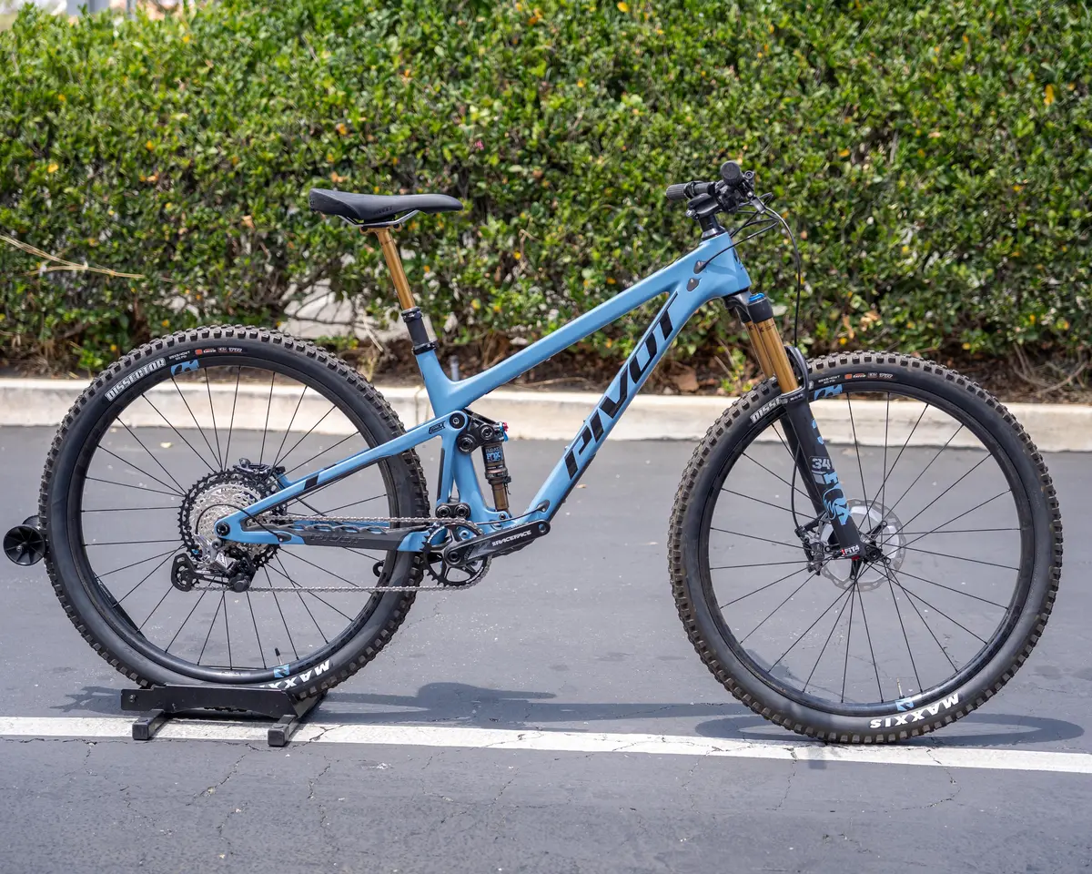 2021 Pivot Trail 429 V3 Pro Xt Blue Md 1
