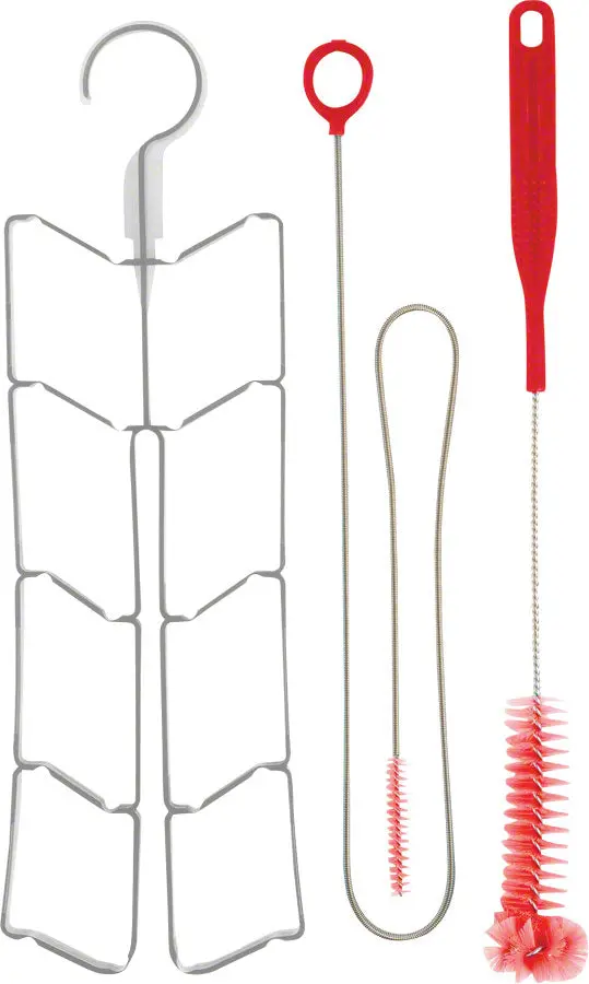 Osprey Resevoir Cleaning Kit 1
