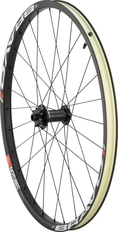 Stan's No Tubes Bravo Wheelset 1