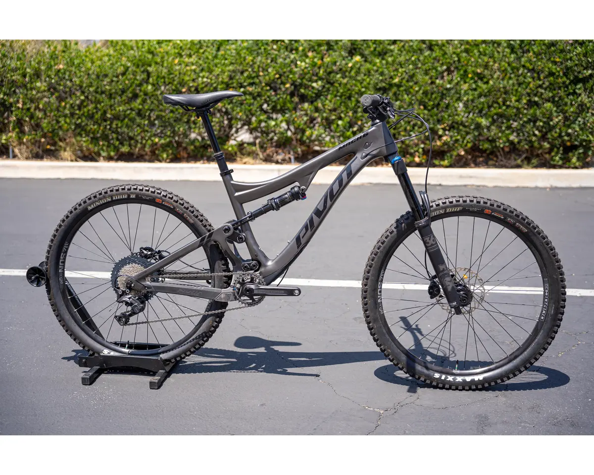 2019 Pivot Mach 6 Carbon Race Xt Sil Md 1