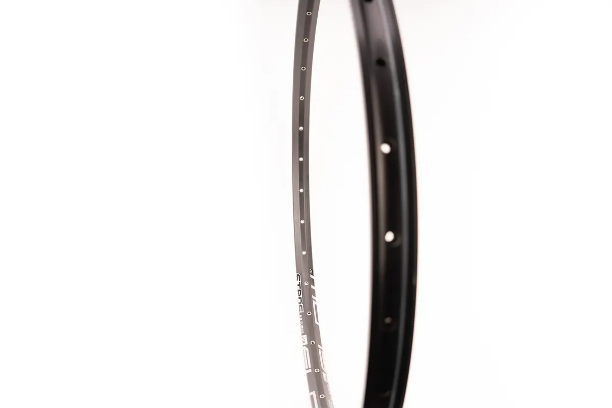 Stans Notubes Ztr Flow S1 622X29 29*X33.1Mm 2