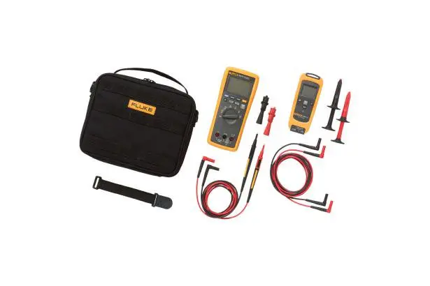 Fluke V3001 Fc Wireless V3001 Voltage Module Essential Kit 1