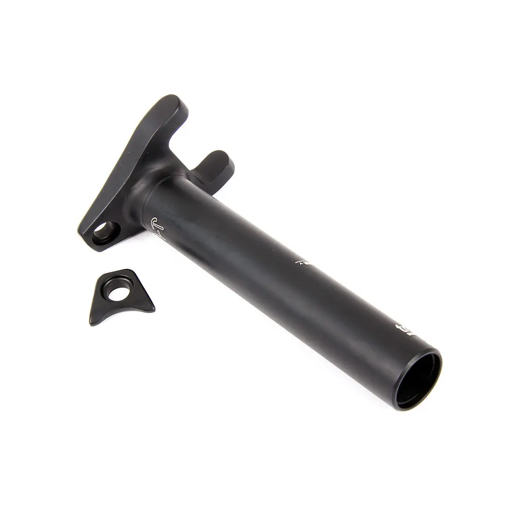 Cult Counter Tripod Seatpost Blk 1