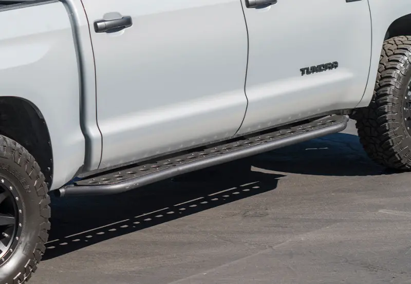 Cali Raised Rock Sliders For 2022 Toyota Tundra – Hybrid Or Kick-Out Design With Powder-Coated Finish And Bedliner Texture 1